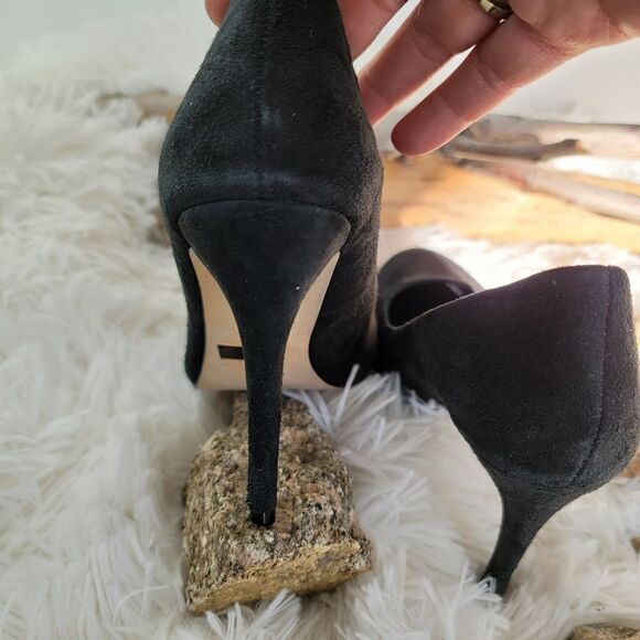 Truth or dare by madonna black suede pumps - Picture 6 of 9